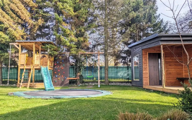 Holiday Apartment by the River, Sauna Included