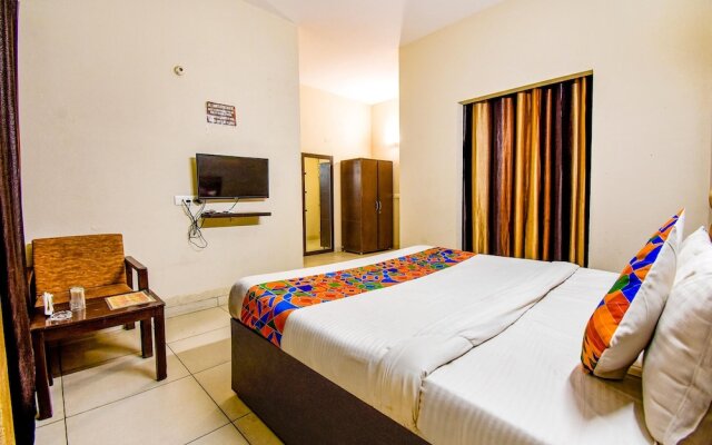 OYO 23203 G-5 Villas