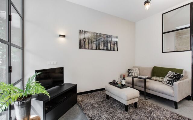 City District Apartment