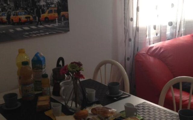 Antonios House