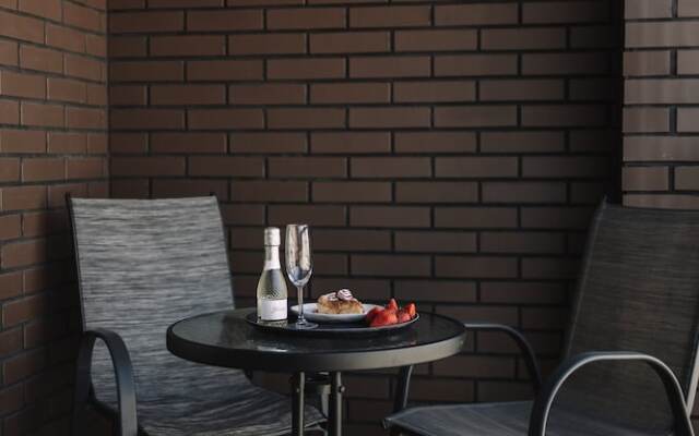 Merepargi ApartHotel & Cafe