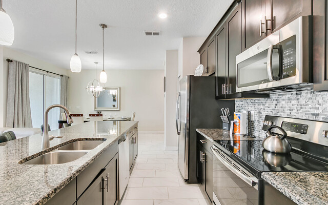 4 Bedroom 3 Bathroom Storey Lake 3056Gs