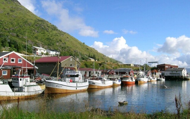 6 Person Holiday Home in Leknes