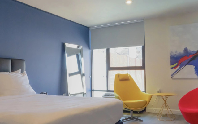 Park Plaza Lodge Hotel