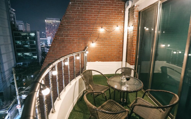 Mint House