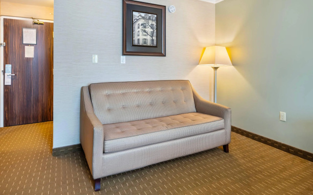 Rodeway Inn Festival