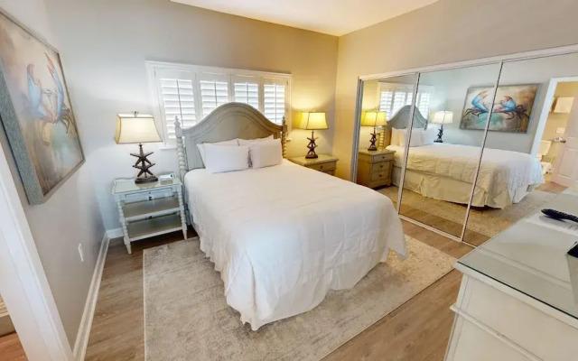 Oceania 405 3 Bedroom Condo by RedAwning