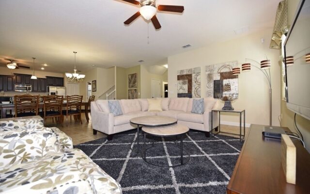 Champions Gate-9117eeclgil 7 Bedroom Home