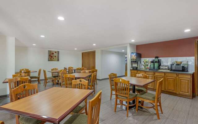 Quality Inn & Suites Lincoln South