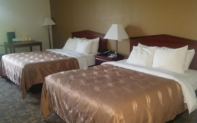 Quality Inn & Suites Schoharie near Howe Caverns