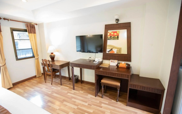 Luckswan resort