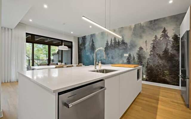 Verbier Tremblant by RVMT