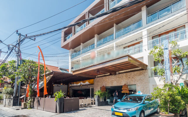ZEN Rooms Benesari 5 Legian Kuta