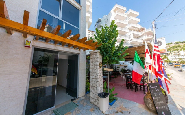 Hotel Argjiro