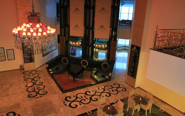 Sky Tower Deluxe Hotel