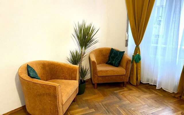 Green House apartment