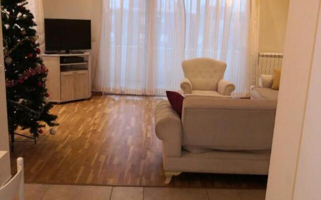 3 A LUX Apartment
