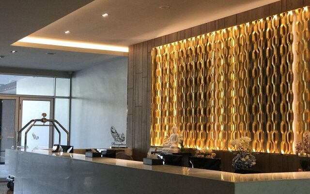 May Hotel