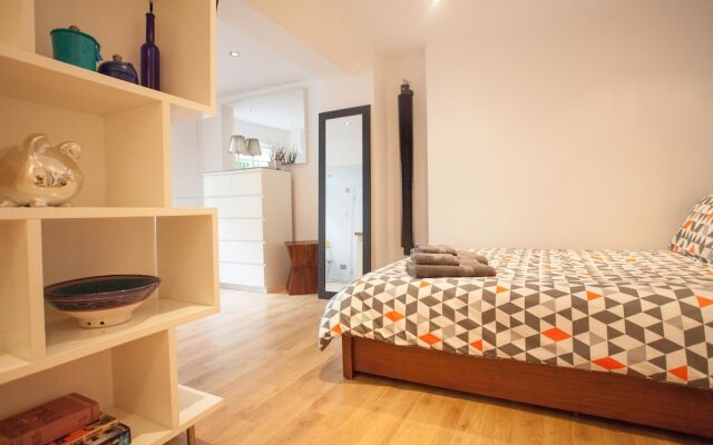 Wonderful studio in Barnsbury Village