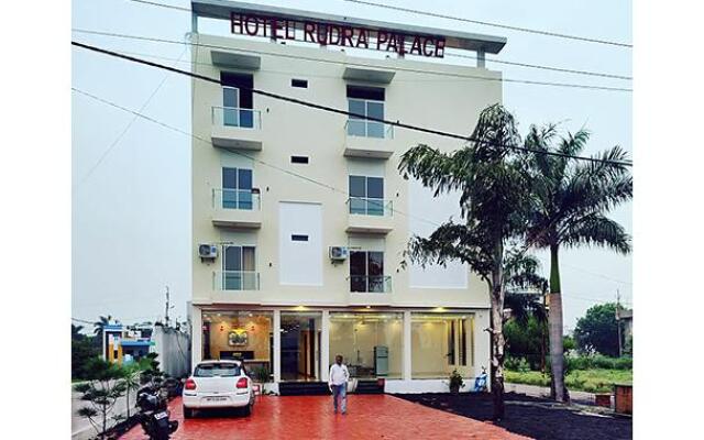 FabHotel Rudra Palace