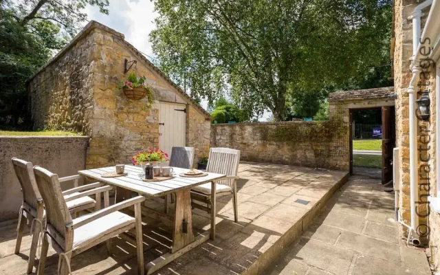 Weir Cottage