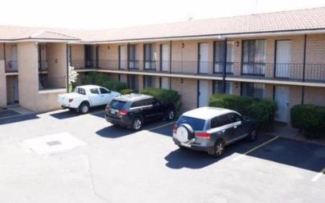 West End Motor Lodge