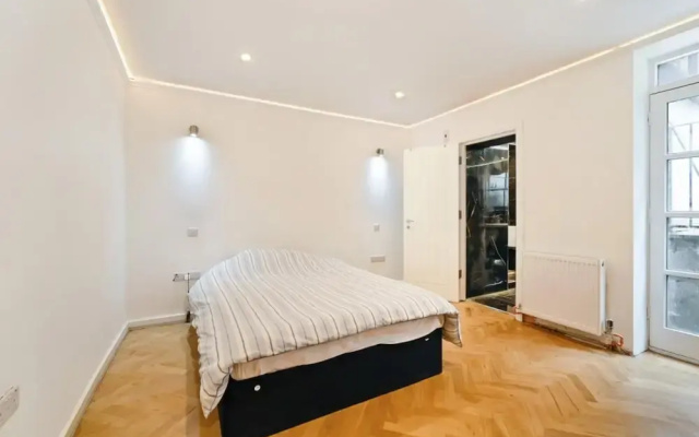 City Chic London Apartment With 2 Bedrooms