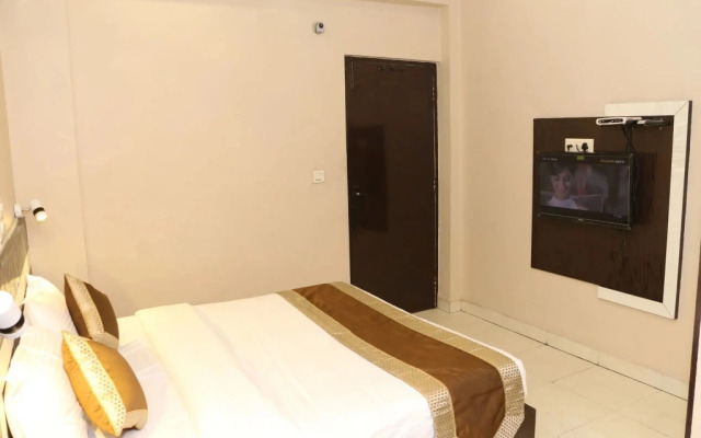 OYO 3625 Hotel Surya