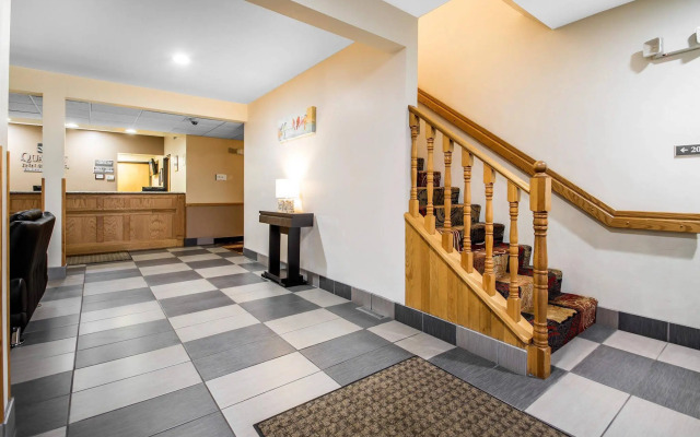 Quality Inn Mauston I-90