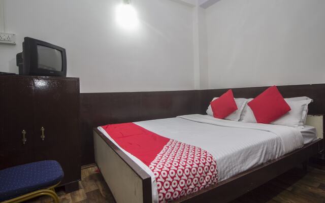 OYO 23629 Hotel Migtin