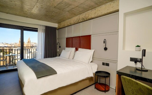 The Londoner Hotel Sliema