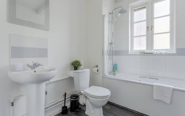 Spacious and Modern 1 Bedroom Flat in Shoreditch