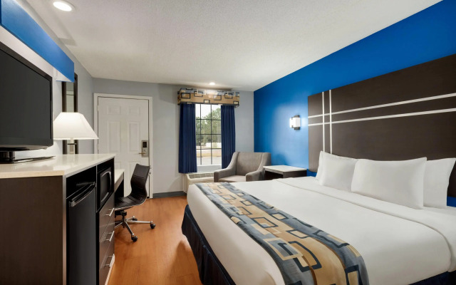 Baymont by Wyndham Albany at Albany Mall