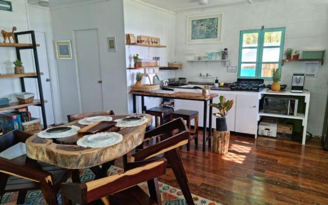 Hermosa Cabaña Caribeña en la Laguna de Bacalar