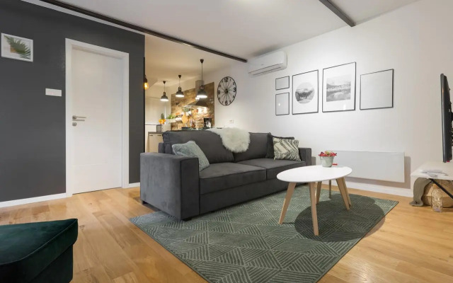 Stylish Urban Oasis