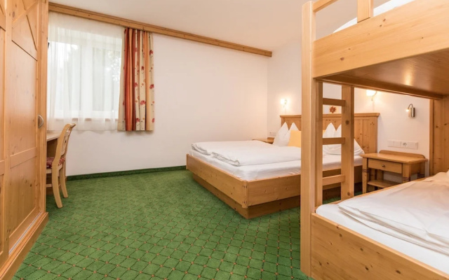 Alpenhof Apartments