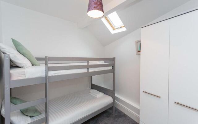 Cherry Property - Apple Suite