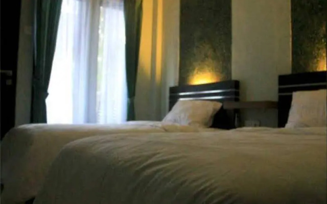 Hotel Alengka