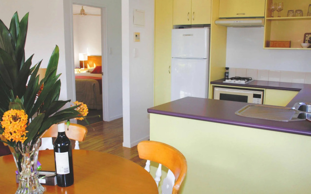 Poinciana Cottages