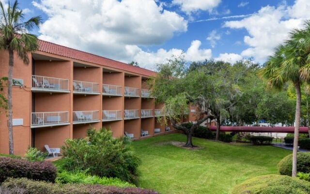 Stayable Select Gainesville