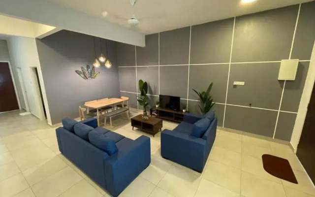 Dreamscape Apartment @ Golden Hills