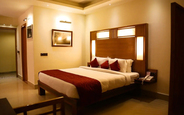 Inderlok Hotel