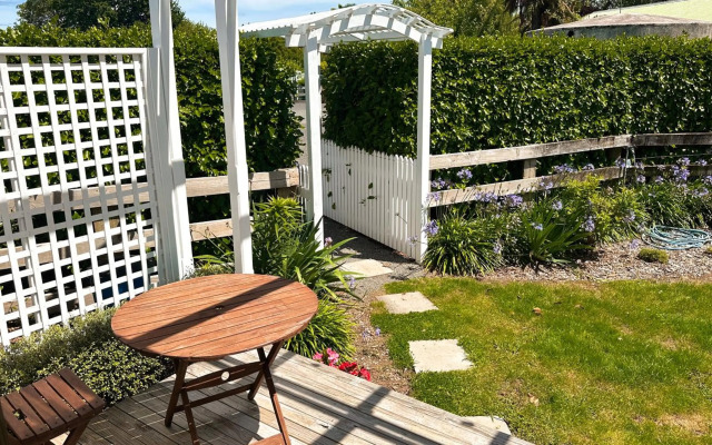 Tiny House Oasis Cambidge-Pool-Hamilton Airport 10mins