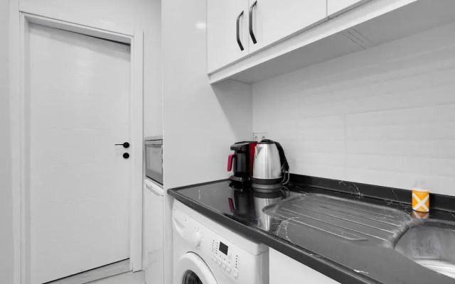 Cozy Flat 10 min to Marmaray and Uskudar Coast