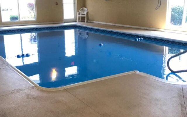 Randolph Inn and Suites