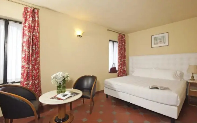 Castello Di Carimate Hotel & Spa