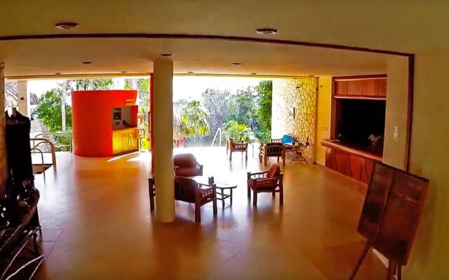 Hotel Camino Real Tikal