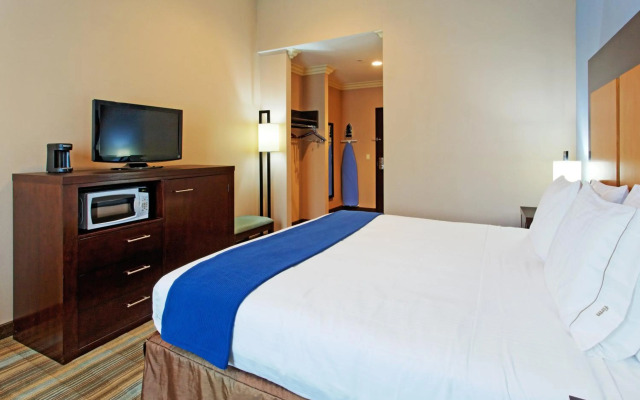 Holiday Inn Express Benicia by IHG