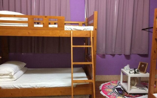 HouseNandoor - Hostel