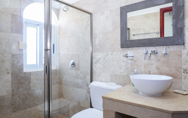 Magic Paradise A8 3 Bedroom Condo by Redawning